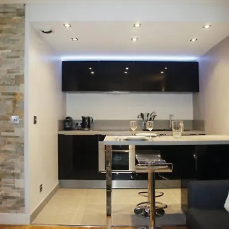 Godot De Mauroy - 4 Adults Apartamento